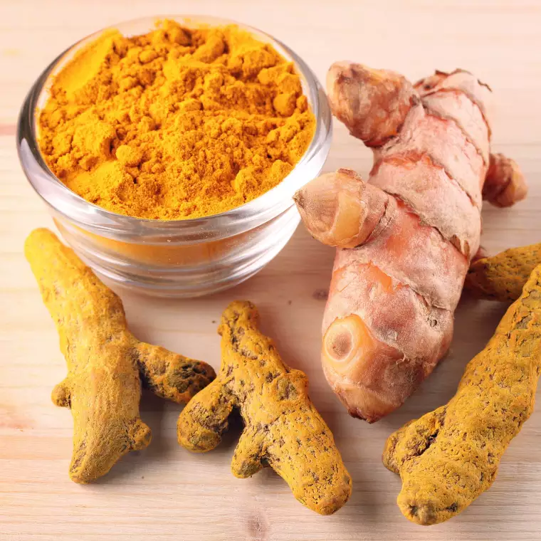 Fresh And Dried Turmeric