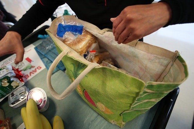 Use Reusable Plastic Bag ECO FRIENDLY SHOPPING